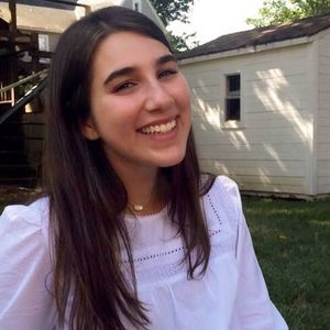 Meet your Posher, Meira